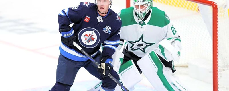 Suggested Trade Has Oilers Acquiring Jonathan Toews From the Jets