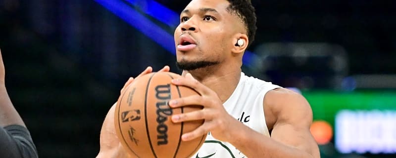 Giannis Antetokounmpo Shares Locker Room Confession After Disappointing Bucks Comeback