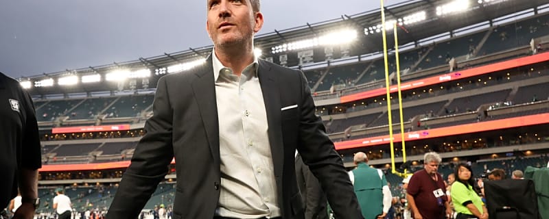 Key details behind Eagles&#39; trade for Jaelan Phillips makes Howie Roseman look like a genius yet again