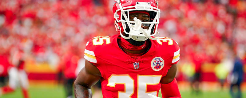 2 Kansas City Chiefs defensive contributors exit preseason game vs. Arizona Cardinals with injuries