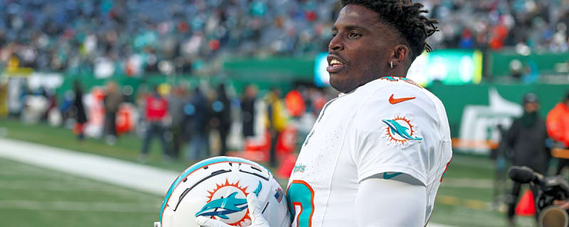 Tyreek Hill has one last gift to give the Dolphins after a new forecast from the NFL on their 2026 outlook