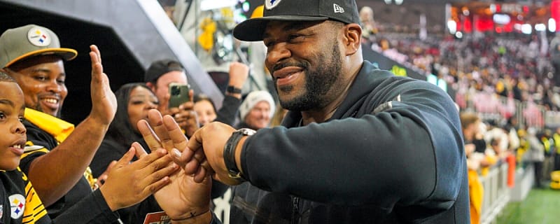 Congratulations Pouring In For NFL Legend Jerome Bettis