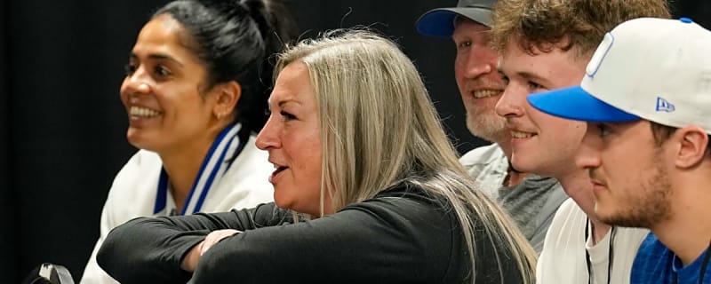 Cooper Flagg’s Mom Sends Message to Mavericks Rookie’s Biggest Threat for ROTY