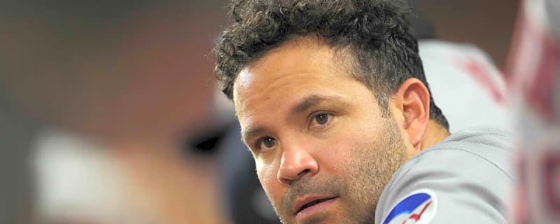 Astros Facing Jose Altuve Decision After Yordan Alvarez Update