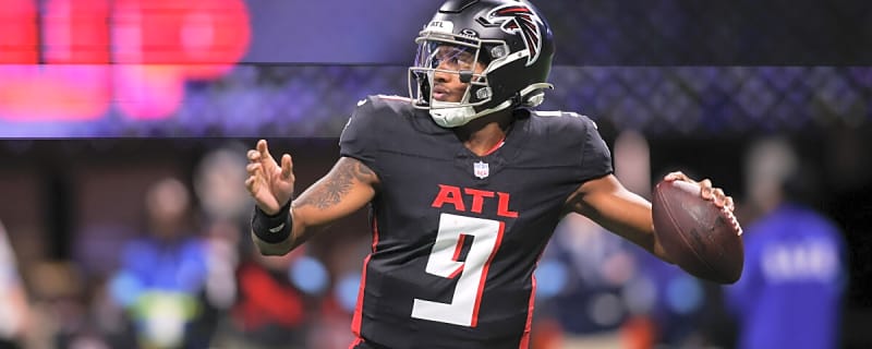 Falcons Elevate QB to Back up Kirk Cousins After Michael Penix Jr. Injury