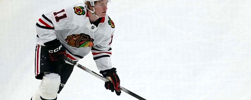 Blackhawks Week Ahead: Schedule & Storylines – Roster Decisions, Moore’s Development & More