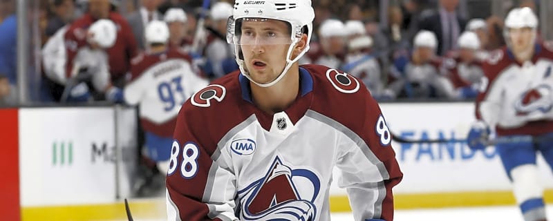 Avalanche sign Martin Necas to eight-year, $92 million contract