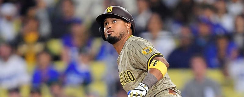 Giants find temporary answer at second base with Luis Arraez