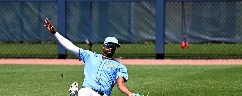 Report: Eloy Jiménez and Rafael Lantigua sign minor-league deals with the Blue Jays