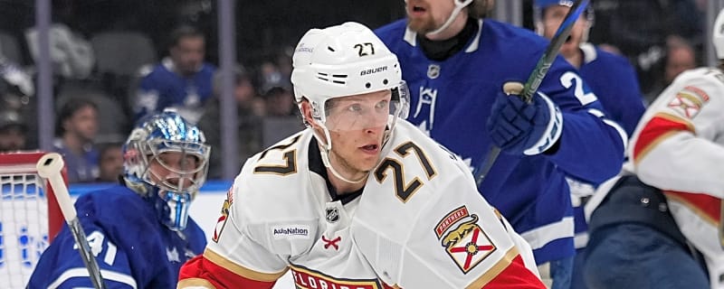 Panthers HC provides injury updates on Eetu Luostarinen, Anton Lundell