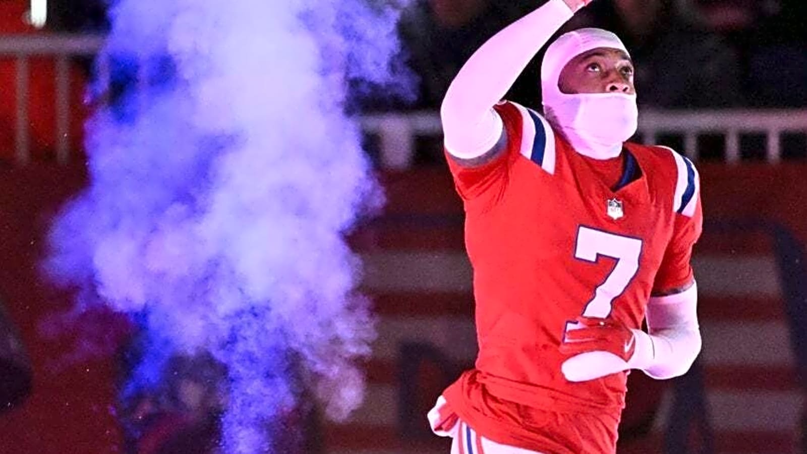 Pats CB Carlton Davis III (concussion) back at practice