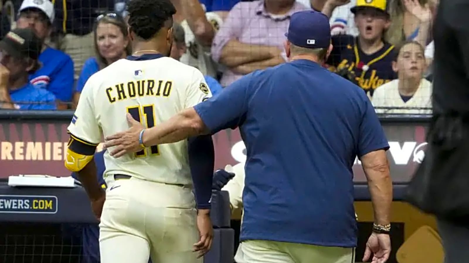 Milwaukee Brewers: Tough roster decisions await as 3 players near return