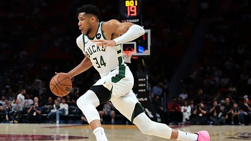 Bucks list Giannis Antetokounmpo as questionable after injury scare vs. Pacers