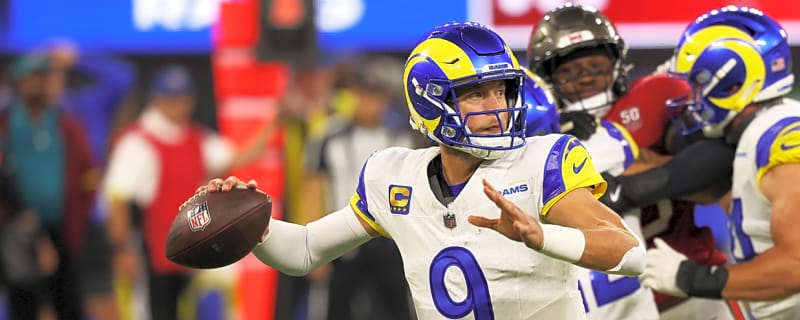 Rams move to top of NFC after rout of Buccaneers