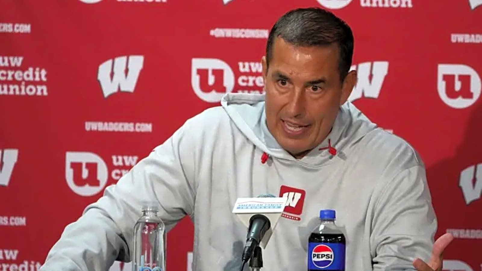 Wisconsin Badgers Secure Notable 2027 Visitor for Iowa Hawkeyes Clash – 'It Shows There is Mutual Interest'