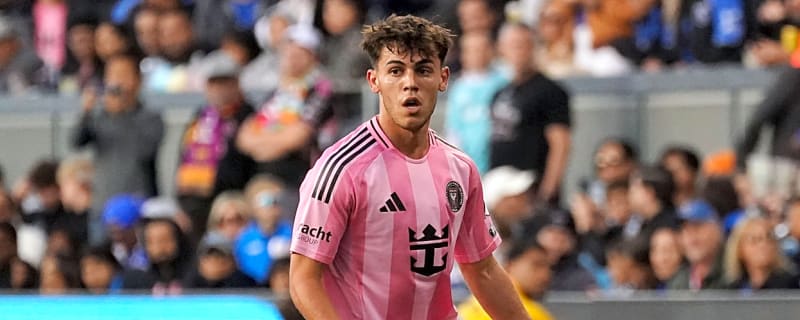 Liverpool beat Manchester City to secure signing of teenage sensation