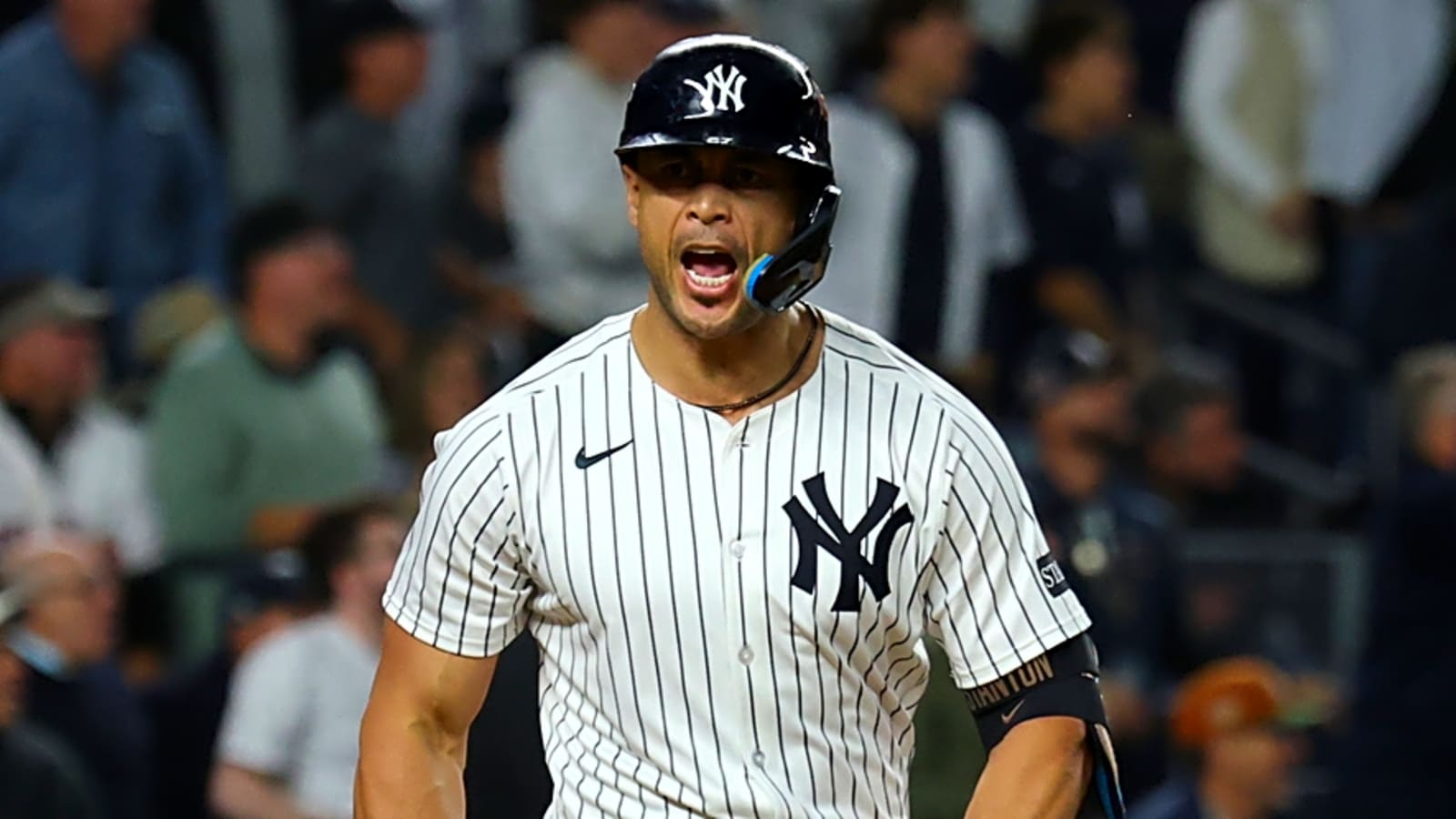 Giancarlo Stanton sends message to fans about his mistake