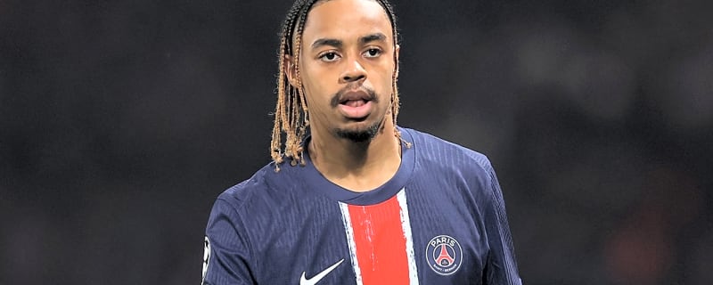 Premier League Clubs Arsenal, City & Spurs Tracking €120m PSG Winger