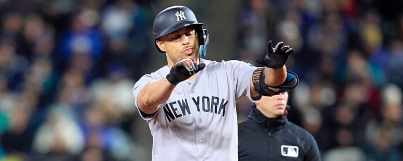 Giancarlo Stanton records first regular-season steal since 2020