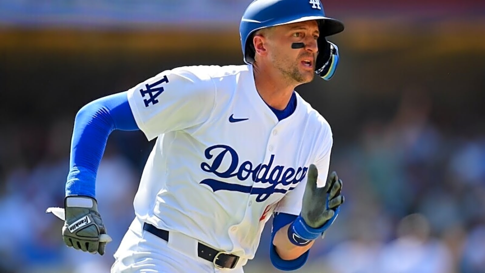 Former Dodgers Nick Ahmed And Jesse Chavez Retire