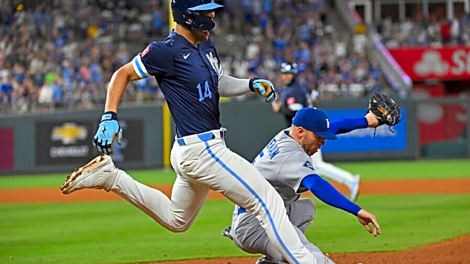 Dodgers Teammates Praise Freddie Freeman For Game-Winning Defensive Play