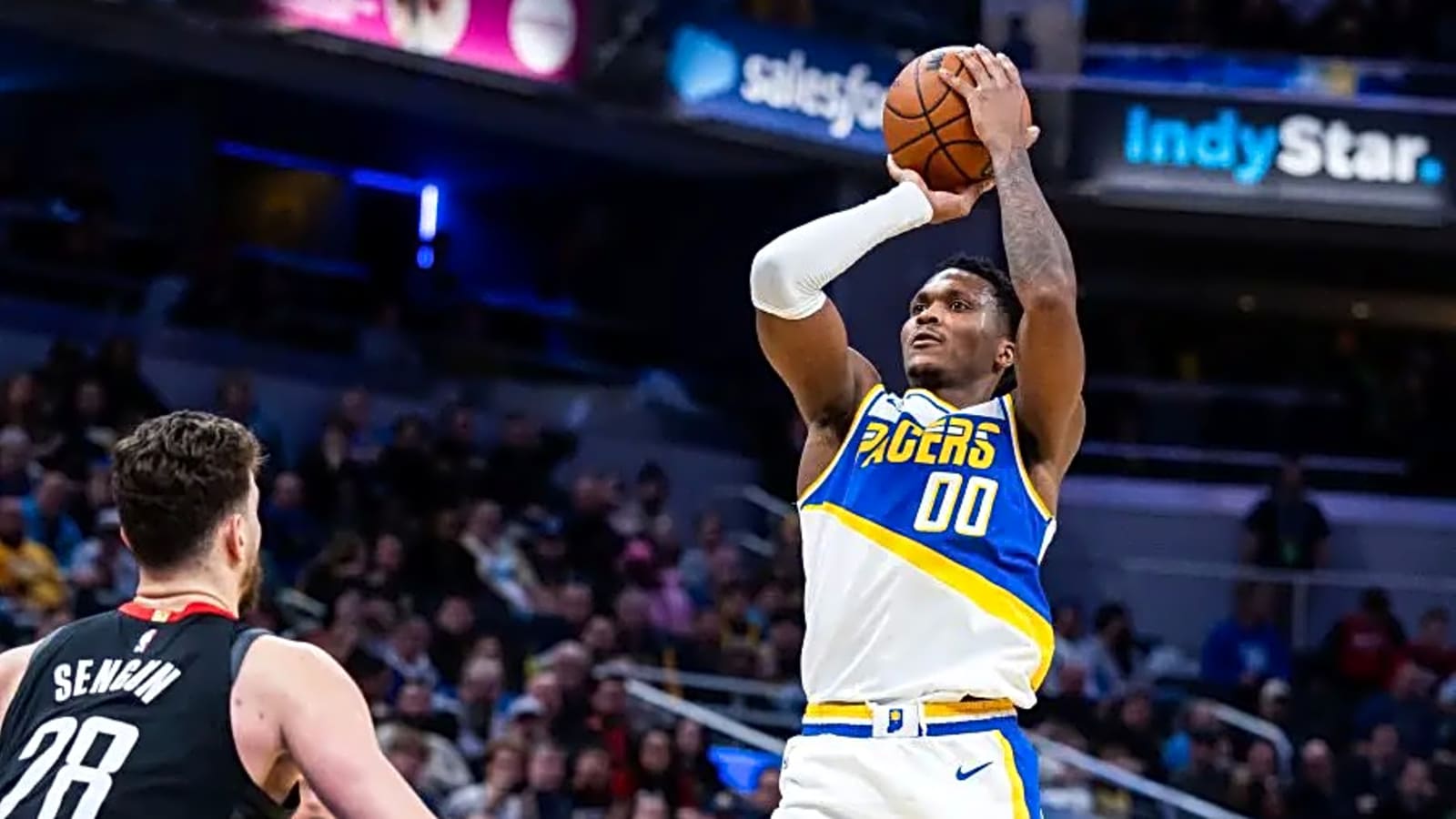 Insider hints Chicago Bulls have interest in Pacers guard