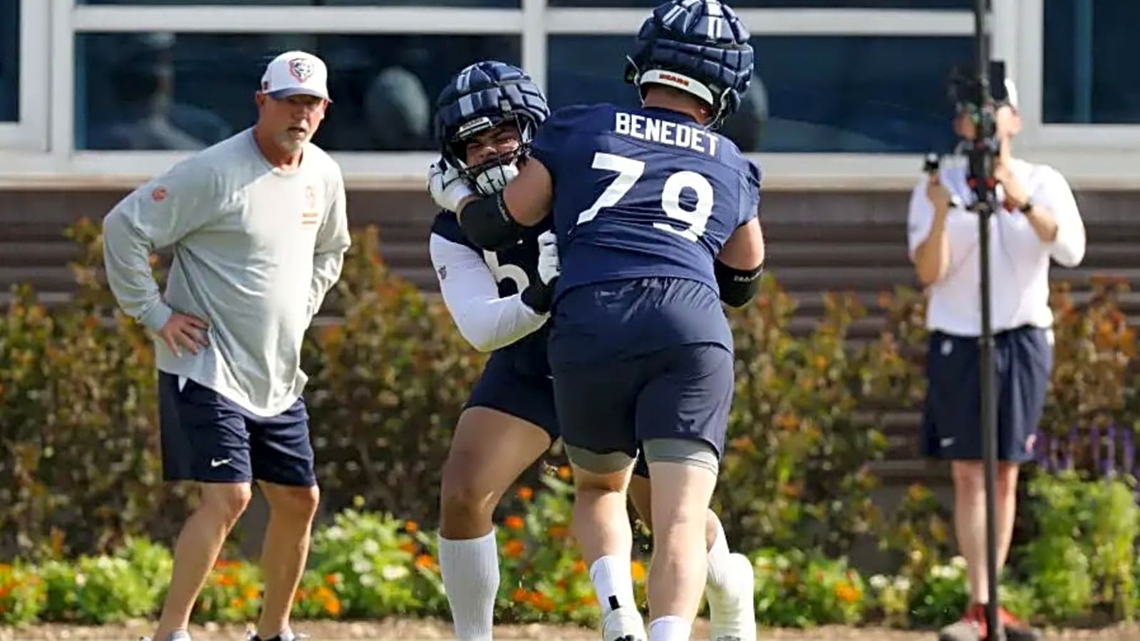 Crucial Chicago Bears position battle sees another contender emerge