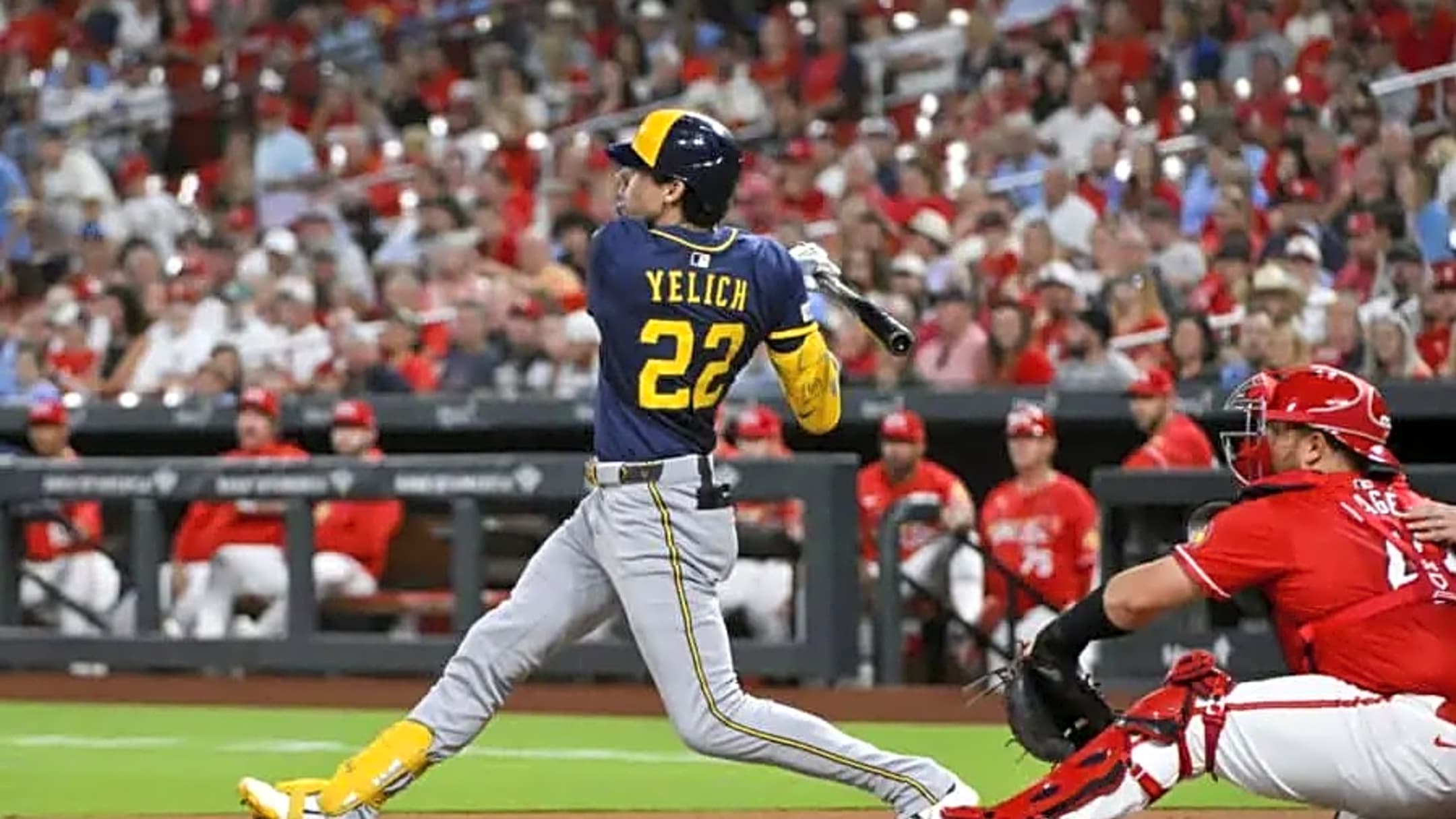 Brewers recognize resurgent year for Christian Yelich with prestigious award announcement