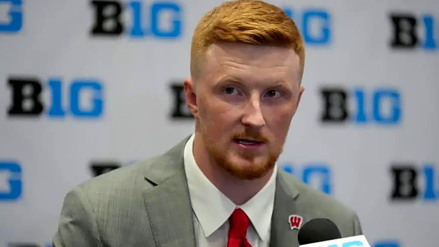 Wisconsin Badgers: 3 Vital Players on Offense Against Miami RedHawks