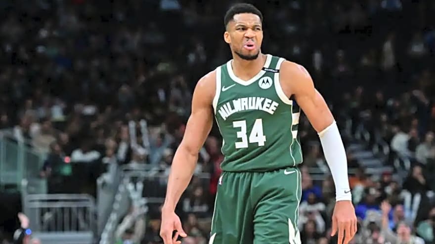 ESPN projects steep decline for Giannis and the Bucks