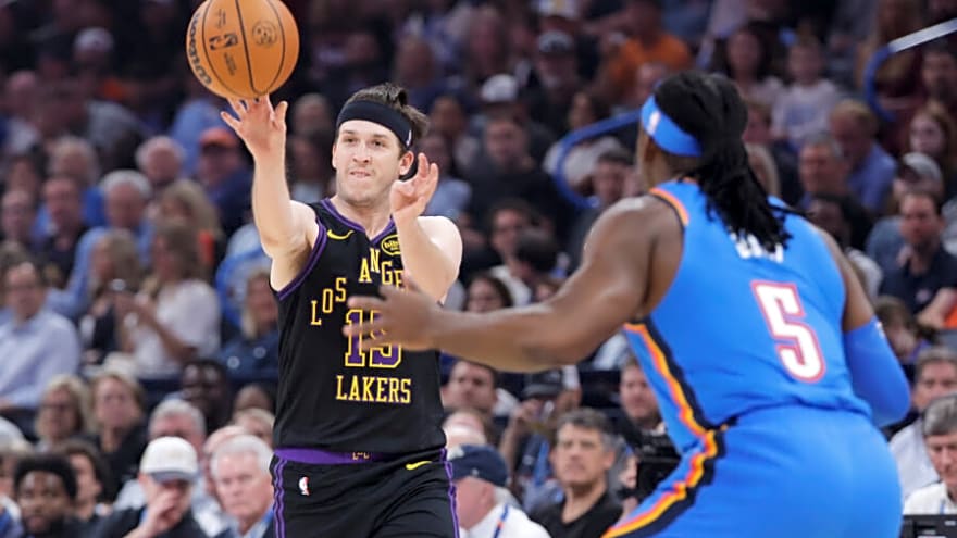 ‘Something in His Back in Between the Ribs’ – Lakers Terrible Thursday Can Get Worse As 1 More Key Guy Suffer Injury