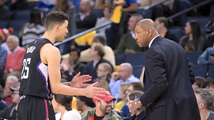 Austin Rivers teases Dad Doc Rivers in hilarious Bucks pre-game moment