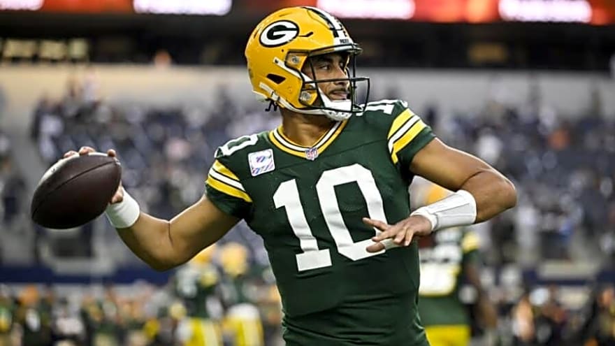 Packers’ Jordan Love Showing Explosive Potential Despite Late-Game Struggles