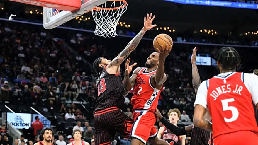 Los Angeles Clippers’ Kawhi Leonard Ties Franchise Scoring Record in Win Vs. Chicago Bulls