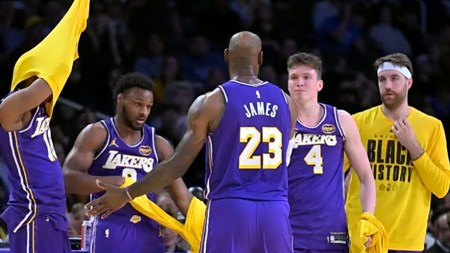 'Everybody on the Team Yelled at Me' – Los Angeles Lakers Star Receives Blame for Almost Ruining LeBron James’ Triple-Double Vs. Dallas Mavericks