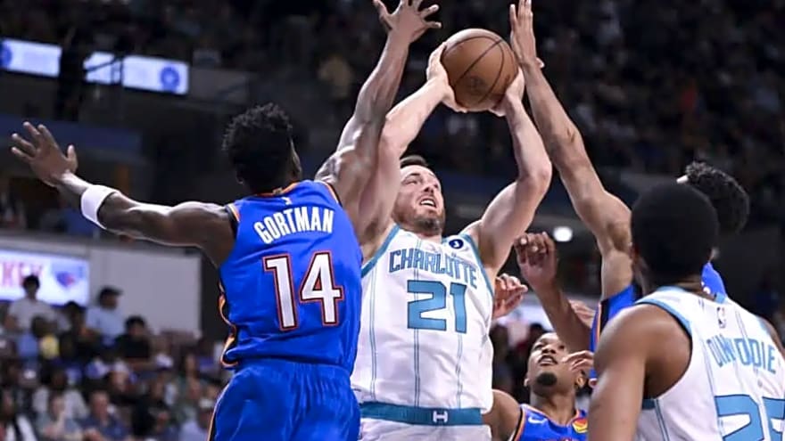 Bucks champion re-signs with Hornets days after being waived