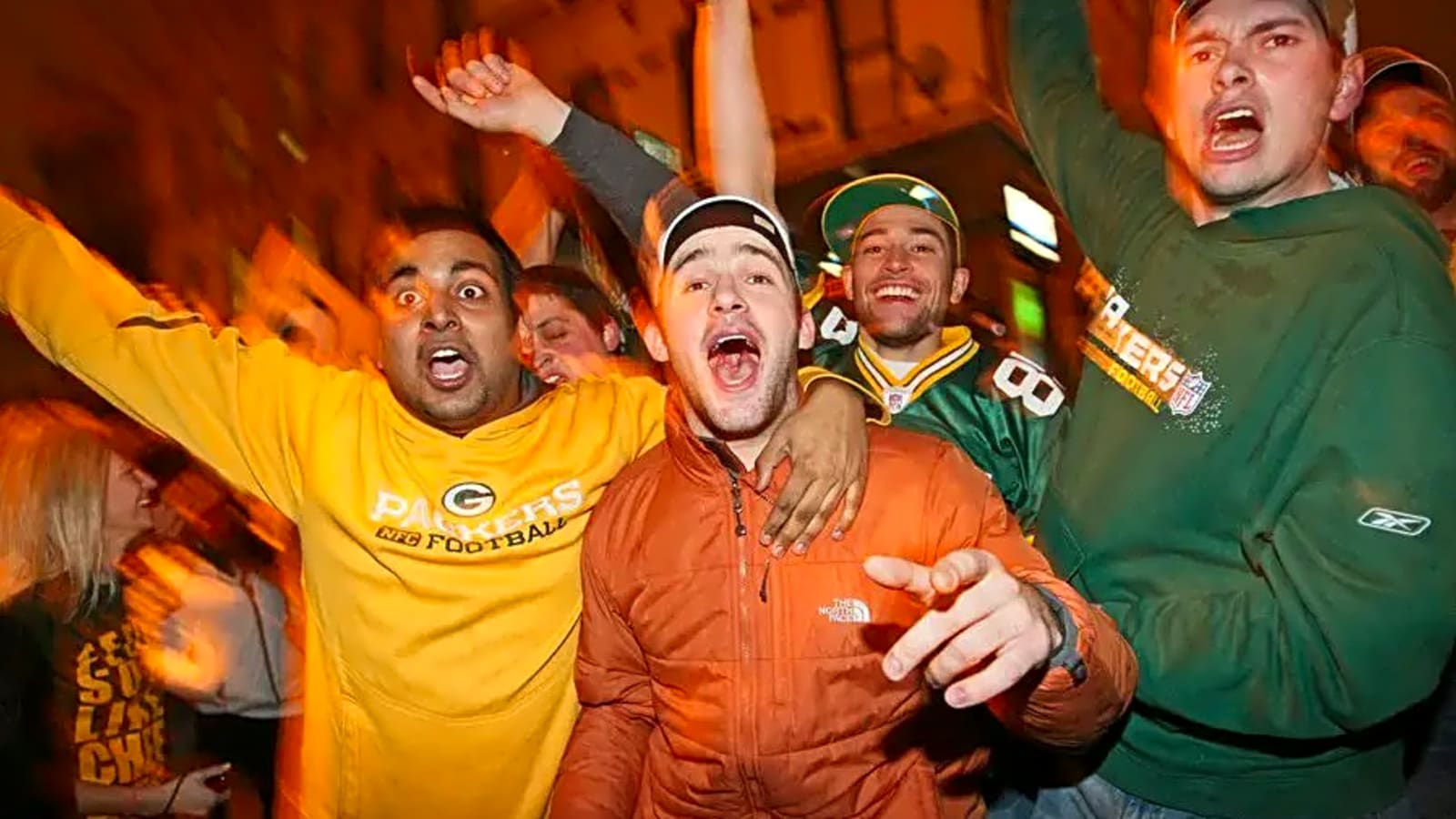 Green Bay Packers Notice Chris Martin’s Hilarious ‘Cheesehead’ Gesture Amid Viral Meme