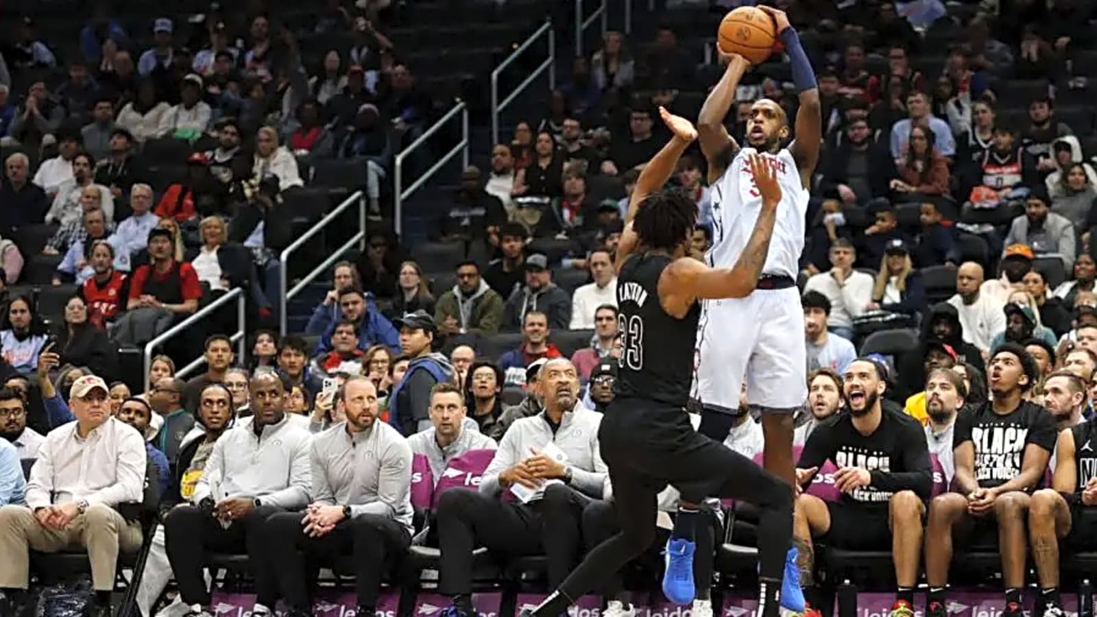 Former Milwaukee Bucks Favorite Exercises Option To Remain on New Team in 2025-26