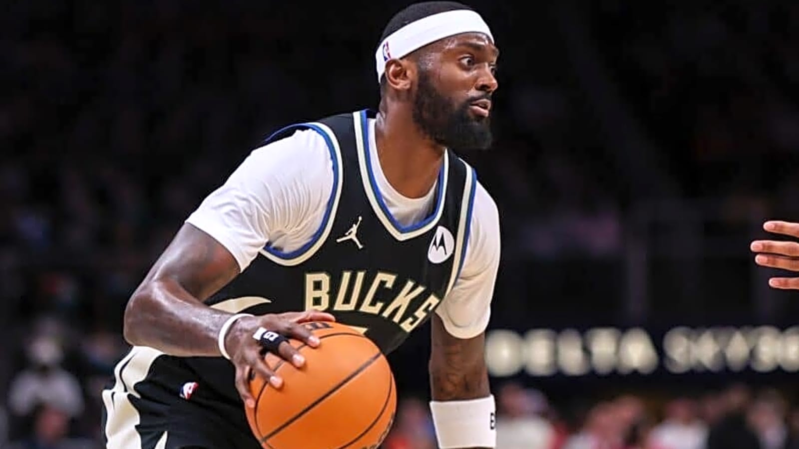 Bobby Portis raves about Bucks’ new dominant frontcourt with Myles Turner addition