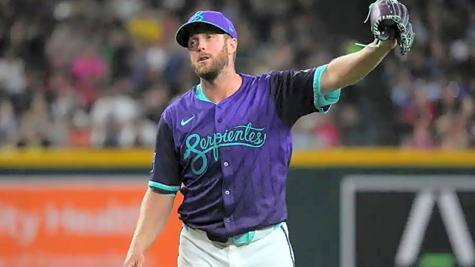 Chicago Cubs are ‘enamored’ with Merrill Kelly: Report