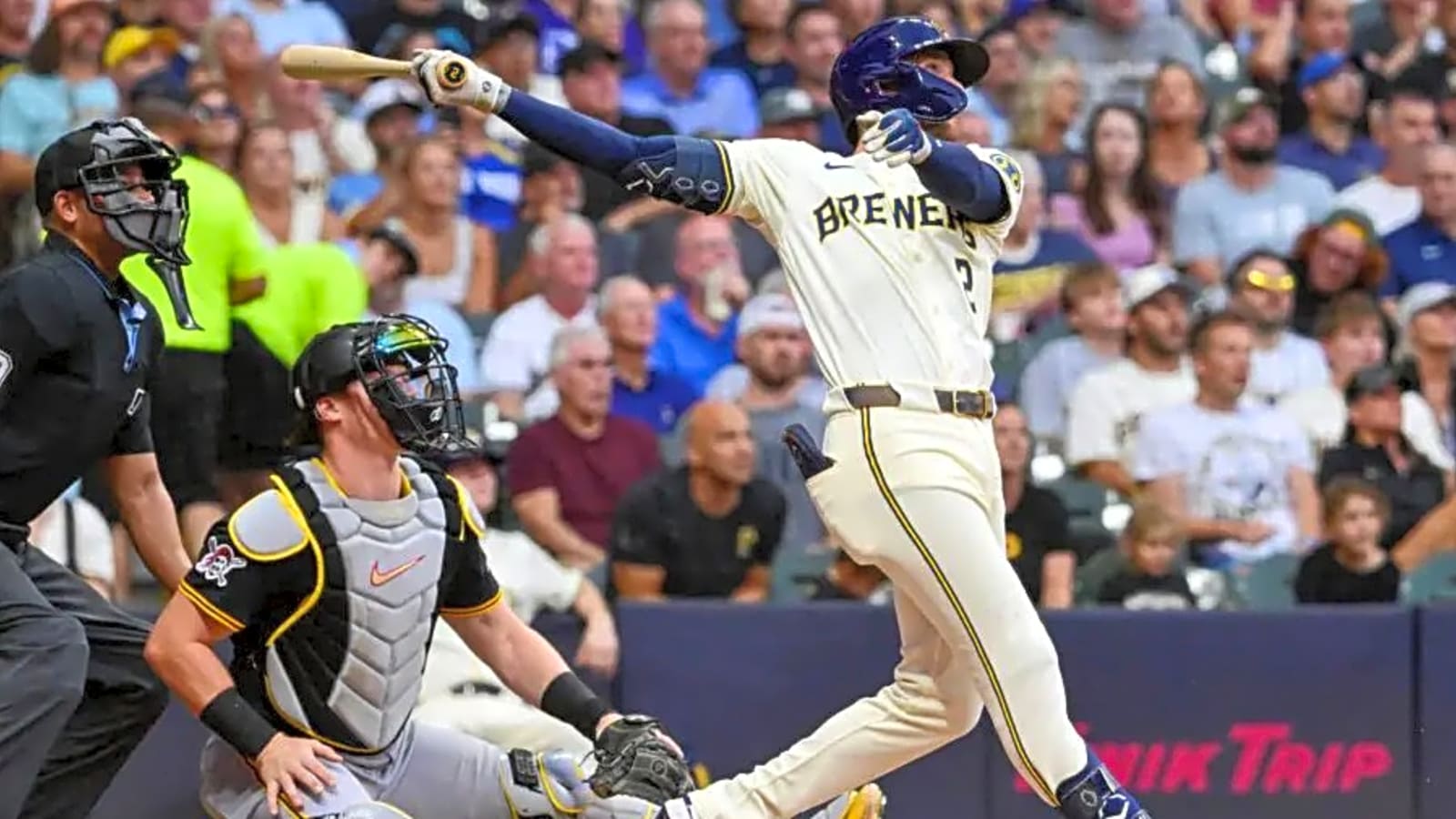 Milwaukee Brewers: Brice Turang Back in Lineup, Batting 6th, After Leaving Tuesday’s Game with Pinky Discomfort