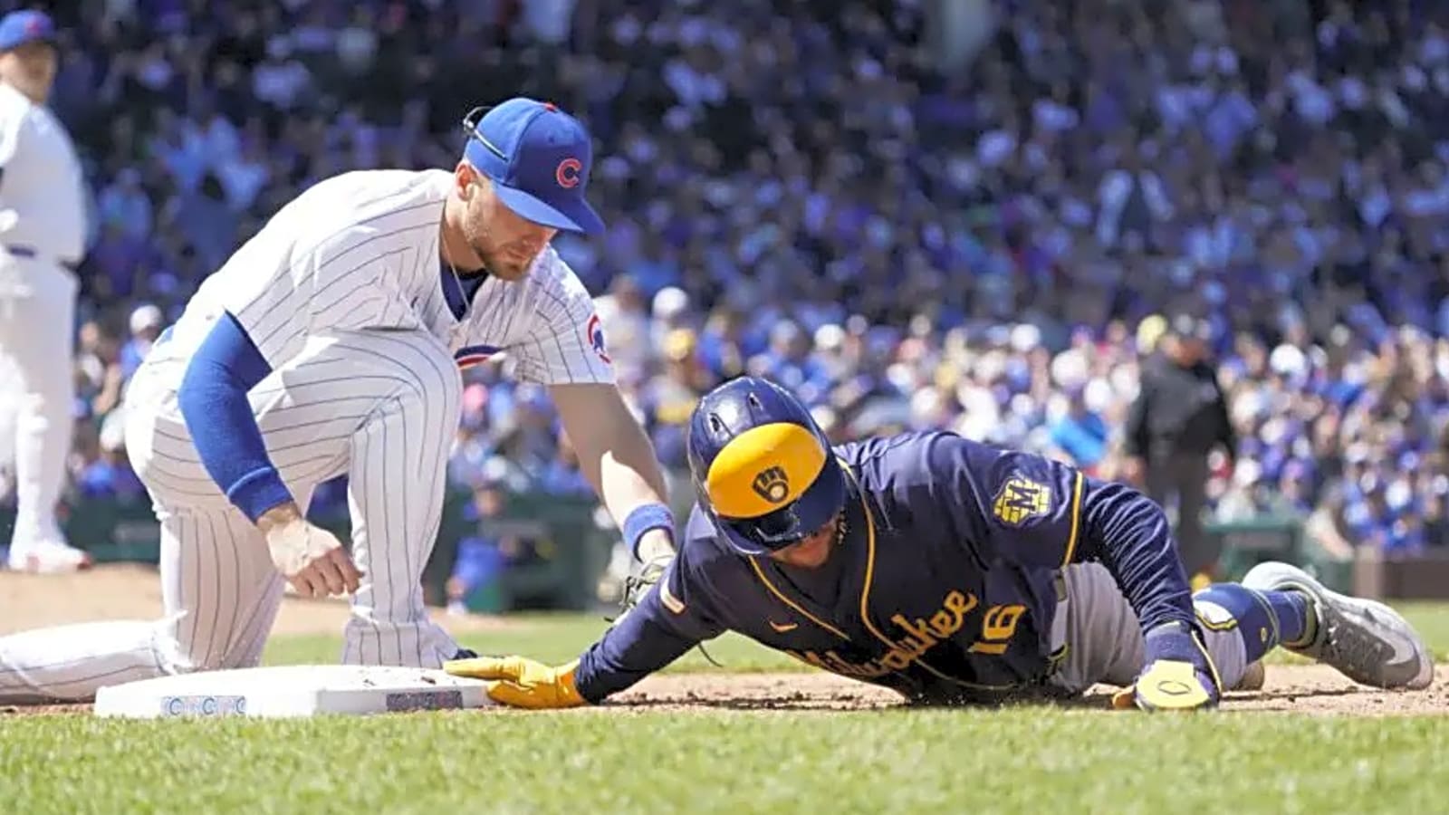Milwaukee Brewers: Centerfielder Blake Perkins Nears Return from 60 Day IL, Boding Likely Depth Chart Shakeup