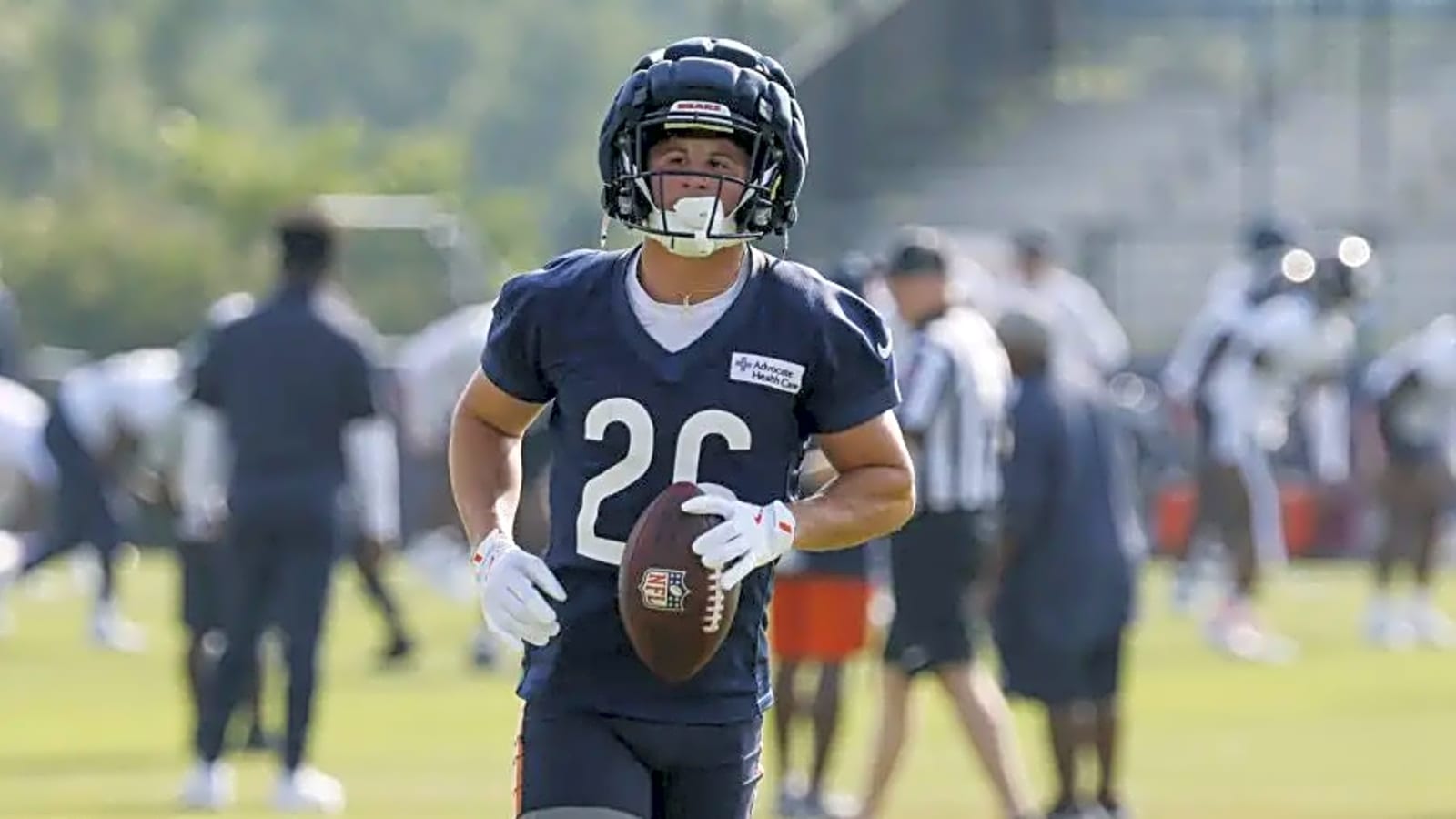 Surprise Chicago Bears WR balling out at training camp