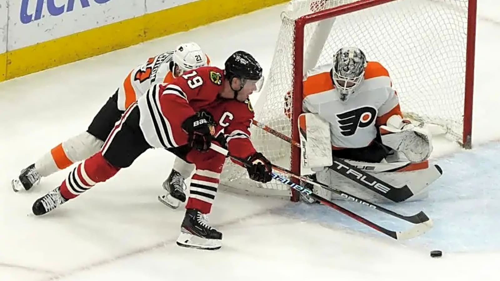 ‘Welcome’: Chicago Blackhawks send Jonathan Toews message after NHL return