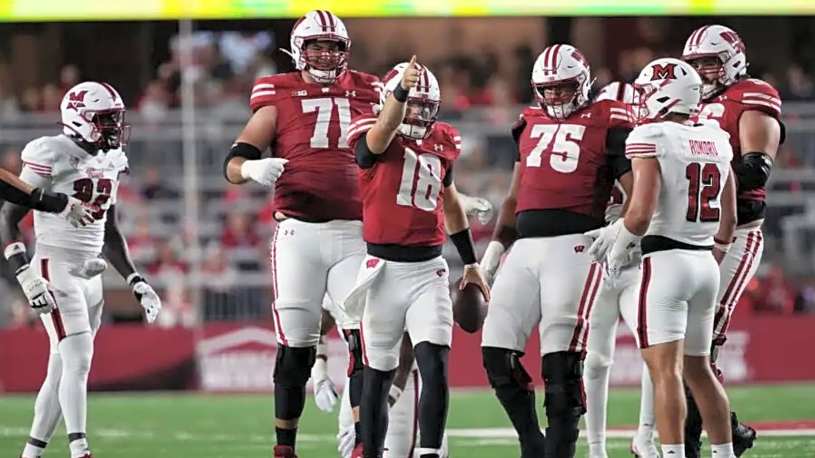 How Danny O’Neil can Ignite the Badgers Offense Despite Injury Concerns