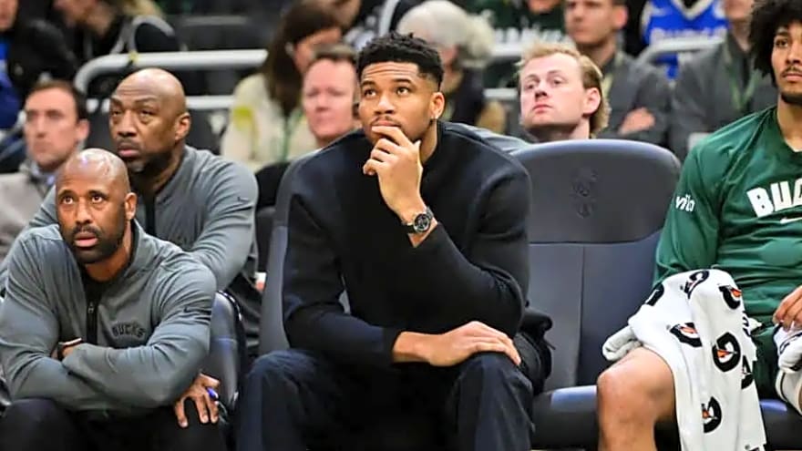 Bucks hunt big upgrade to try to keep Giannis Antetokounmpo