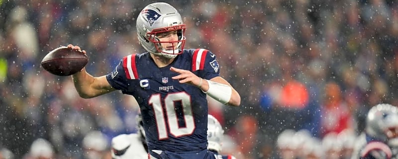 Patriots OC Josh McDaniels Breaks Down Similarities and Differences Between Drake Maye and Tom Brady