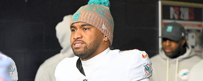 Dolphins News: New Reports Suggest Why Miami Can’t Part Ways With QB Tua Tagovailoa