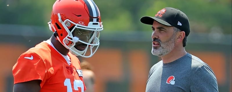 'I’m Really Proud of the Progress': Kevin Stefanski Weighs In on Shedeur Sanders’ Improvement
