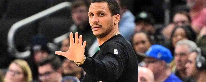 Joe Mazzulla Jokes About Boosting Home Security by Getting a Wolf